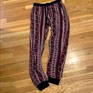 mudd flower patterned joggers